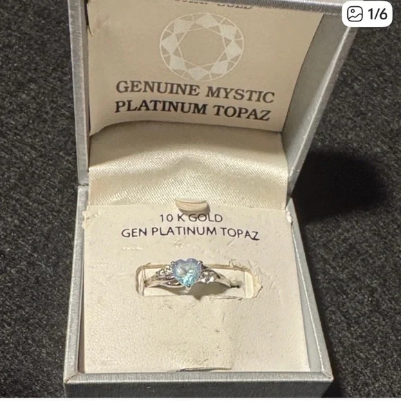 Beautiful sparkling Genuine Mystic 10k gold Topaz Ring - Picture 1 of 9
